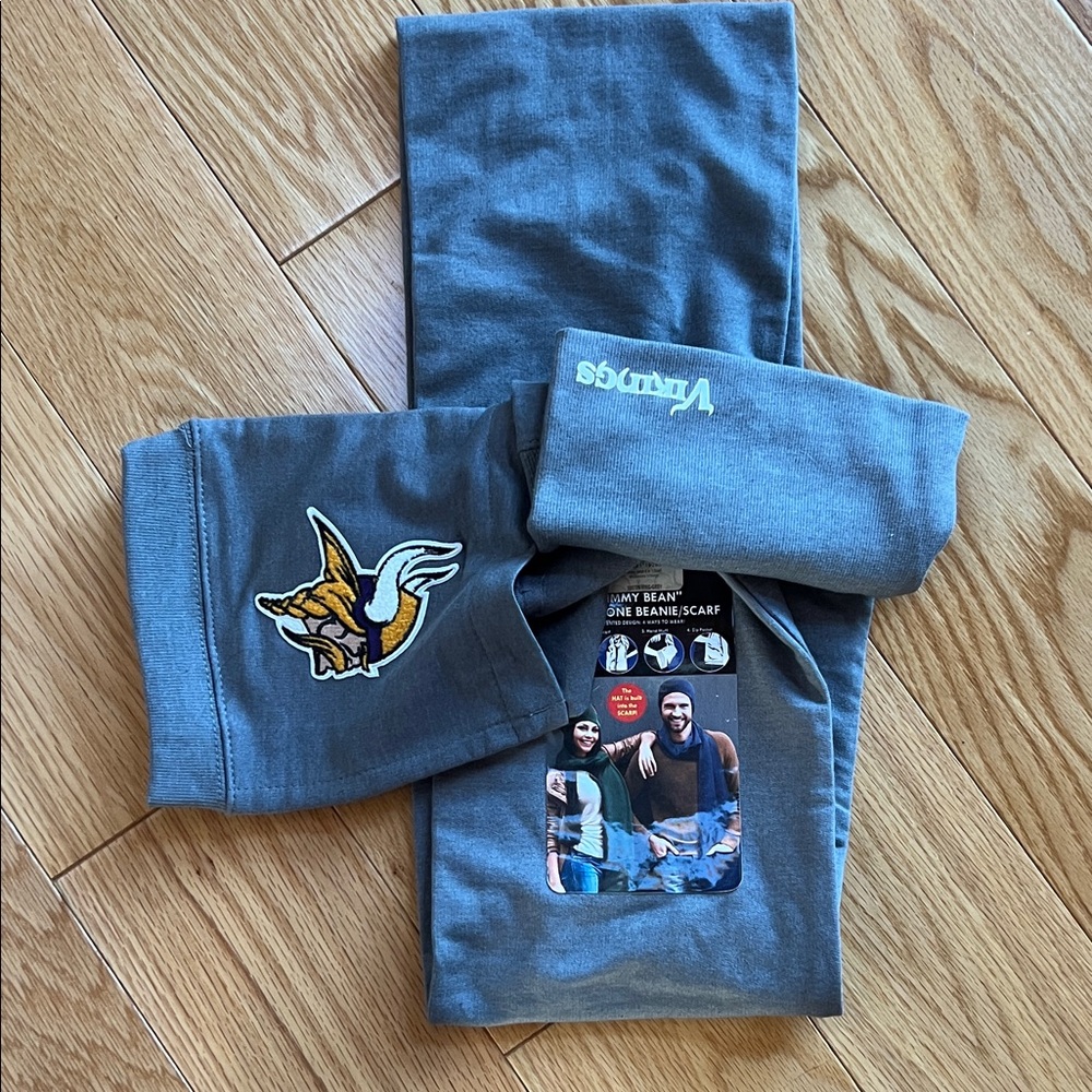 Minnesota Vikings Gray Scarf with beanie and hidden pocket NWT unisex